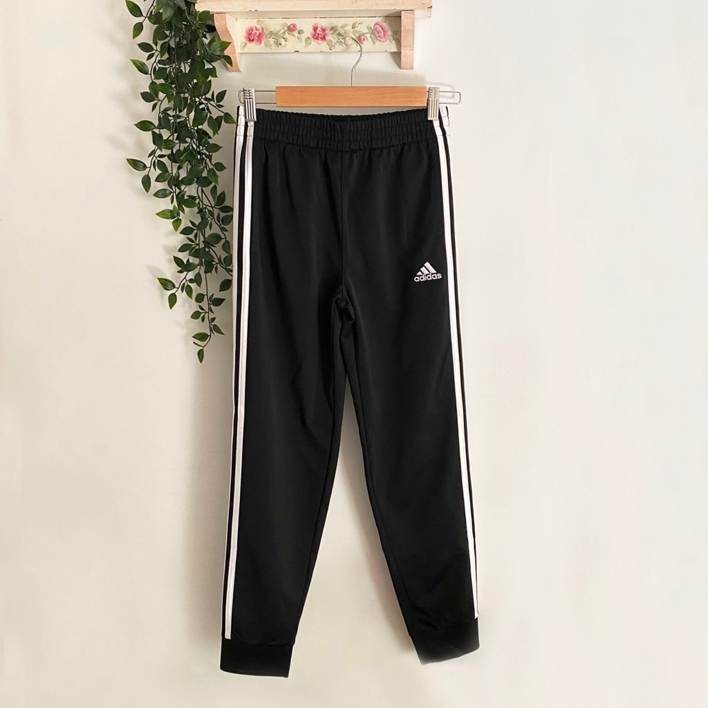Adidas kids sweatpants. New with tags. Size 10/12